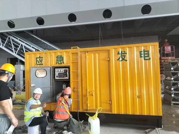 荣昌怎样判断空气滤清器是否需要更换？